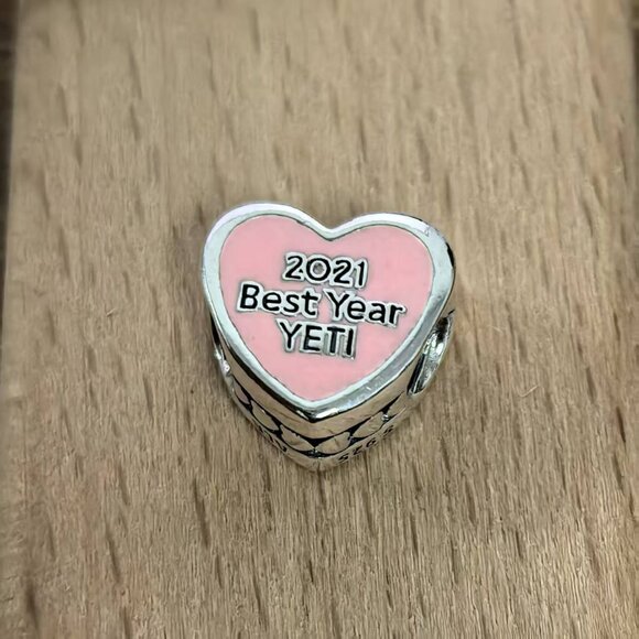 Pandora We Deliver 2021 Best Year Yeti Exclusive Charm, S925 Silver Jewelry - Picture 1 of 4